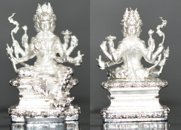 Phra Phrom Nuea Duang Loy Ong Lek Jao Sua Yaowarat Nuea Chanawan Chup Ngern Wat Sampanthawong 2567
